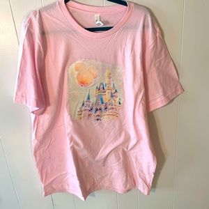 Disney crew neck short sleeve castle